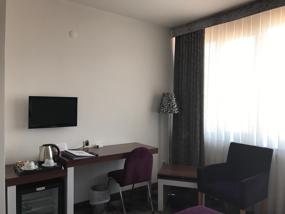 Hande Hotel Mustafakemalpaşa Extérieur photo